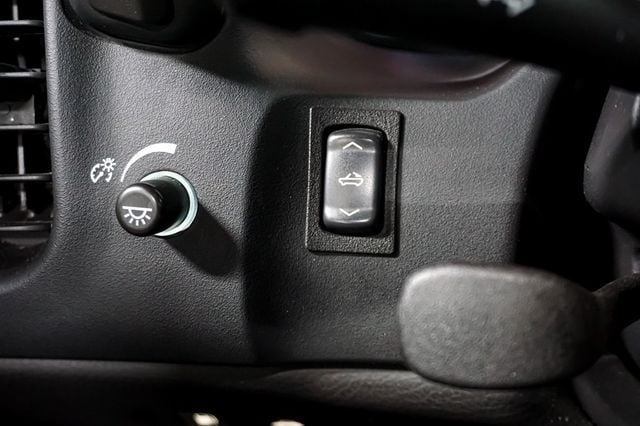 2011 Chevrolet Corvette *Z16 Grand Sport 2LT* *Convertible* *Only 18k Miles* - 22997490 - 82