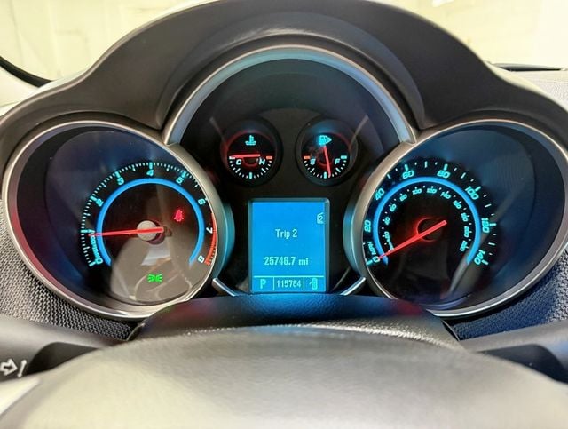 2011 Chevrolet CRUZE 4dr Sedan ECO w/1XF - 22952206 - 13