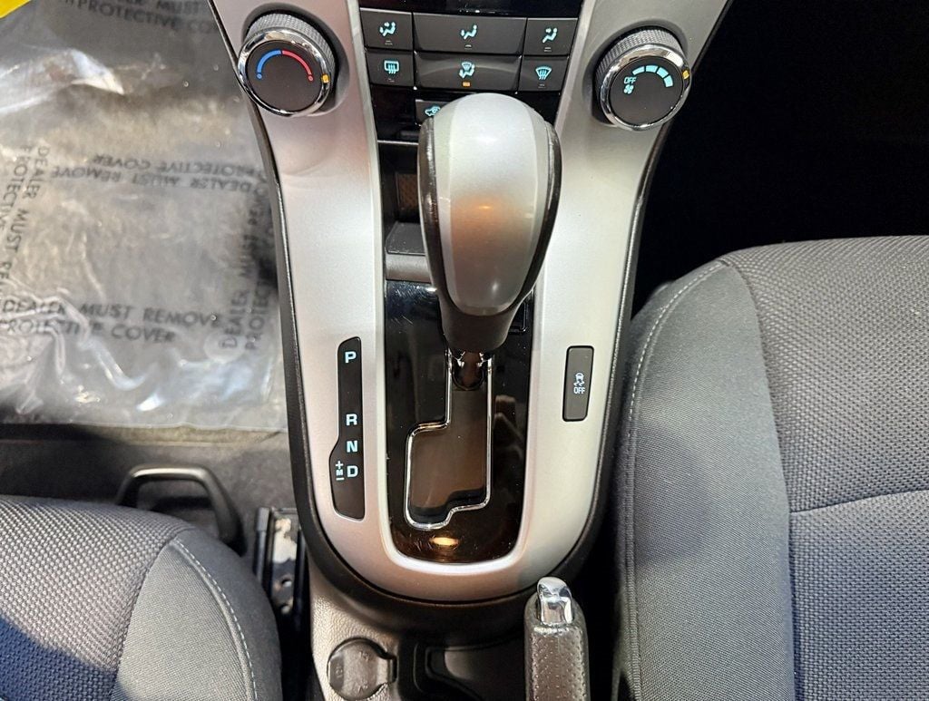 2011 Chevrolet CRUZE 4dr Sedan ECO w/1XF - 22952206 - 17