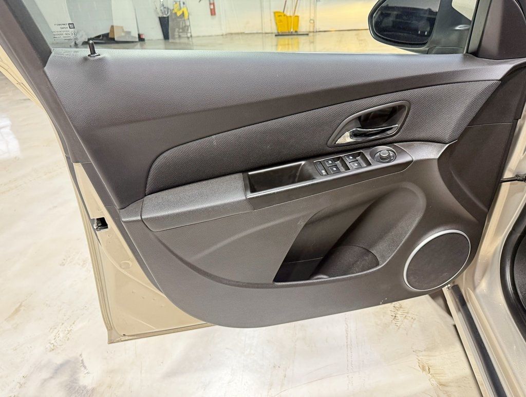 2011 Chevrolet CRUZE 4dr Sedan ECO w/1XF - 22952206 - 20