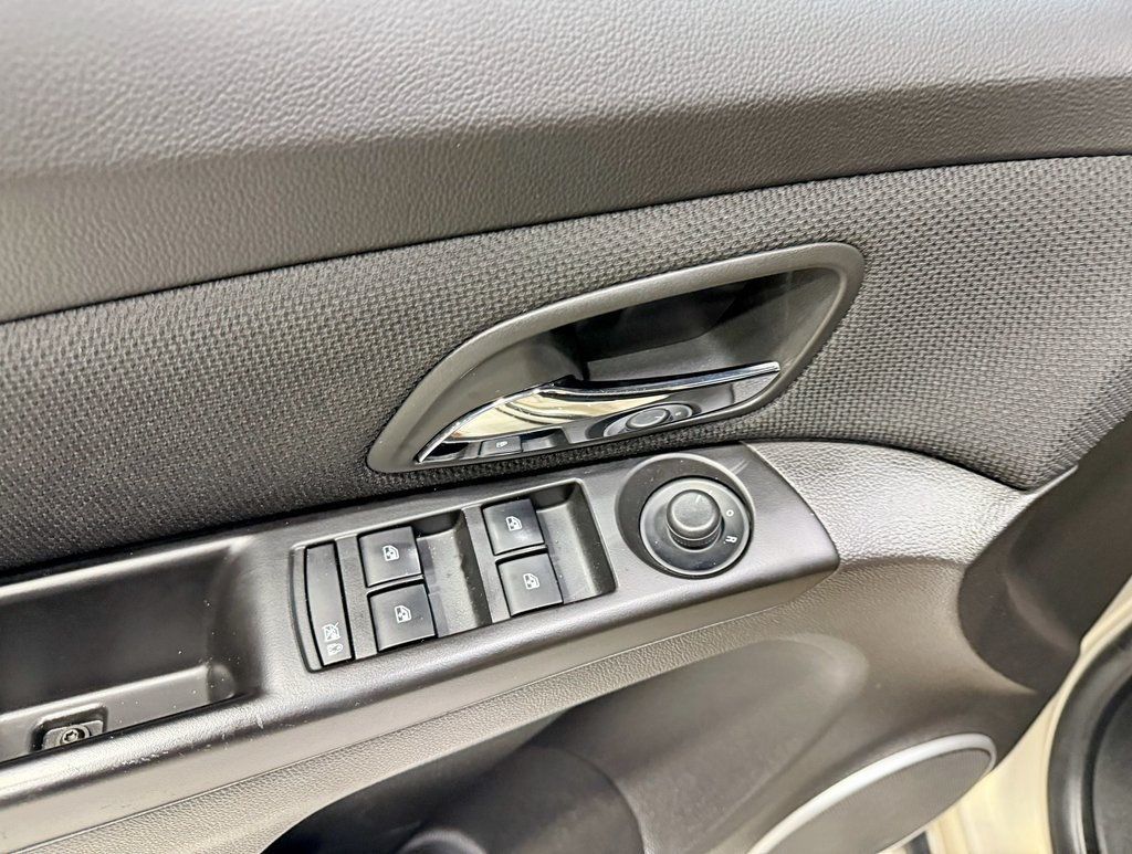 2011 Chevrolet CRUZE 4dr Sedan ECO w/1XF - 22952206 - 21