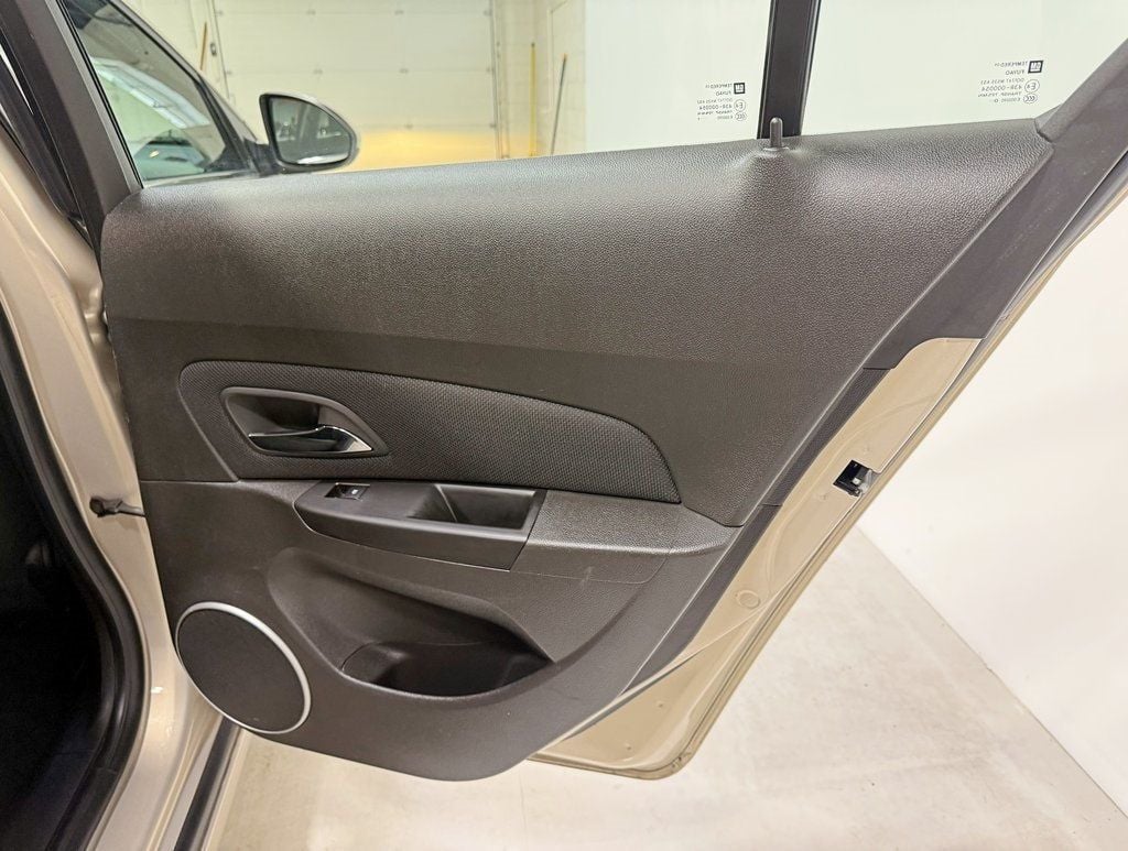 2011 Chevrolet CRUZE 4dr Sedan ECO w/1XF - 22952206 - 28