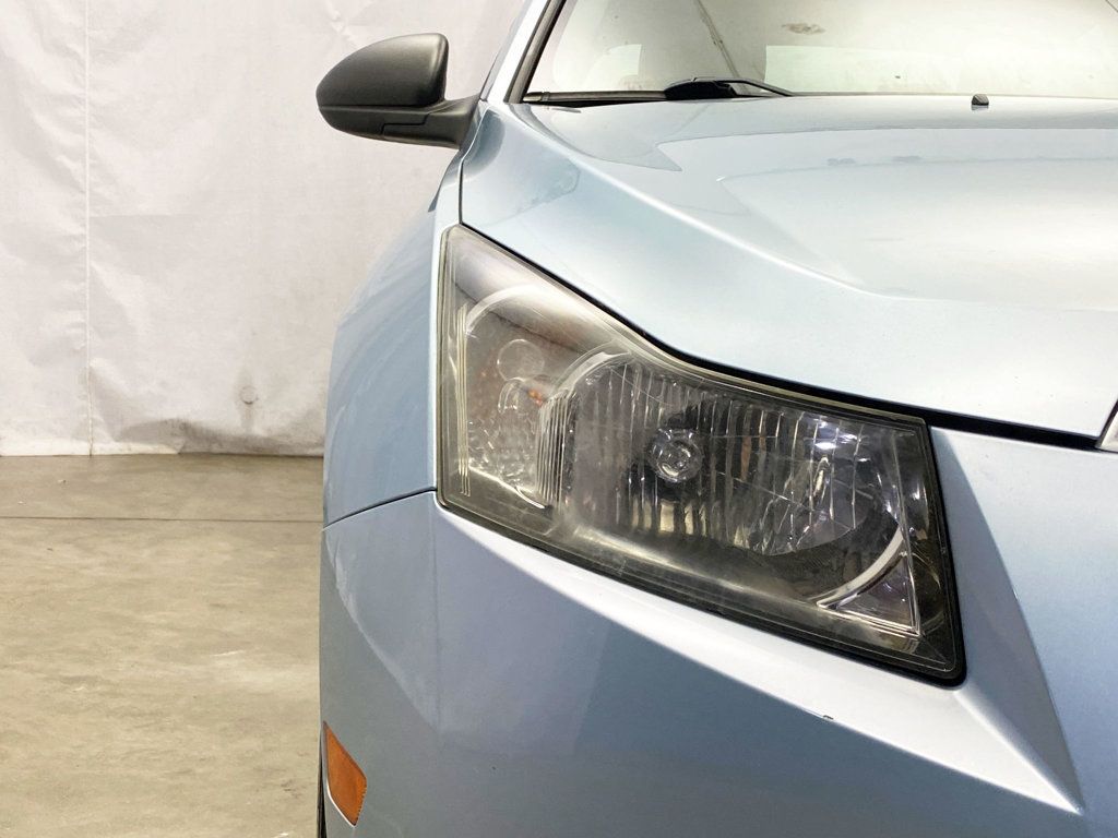 2011 Chevrolet CRUZE 4dr Sedan LS - 22938136 - 10