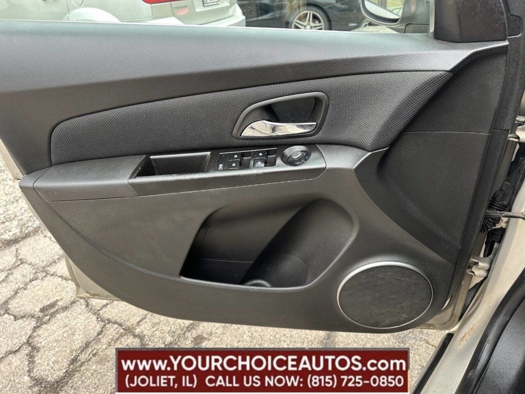 2011 Chevrolet CRUZE 4dr Sedan LT w/1LT - 22825290 - 23