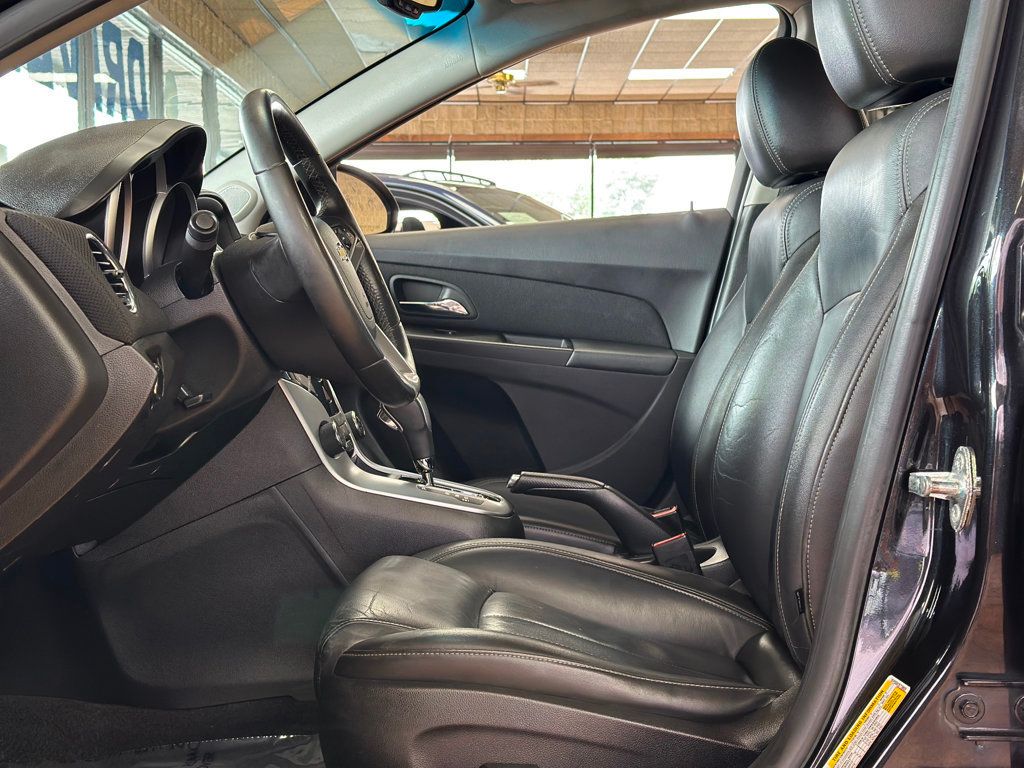 2011 Chevrolet CRUZE 4dr Sedan LT w/2LT - 22899901 - 12