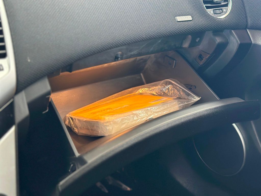 2011 Chevrolet CRUZE 4dr Sedan LT w/2LT - 22899901 - 30