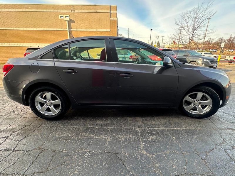 2011 Chevrolet CRUZE 4dr Sedan LT w/2LT - 22710219 - 7