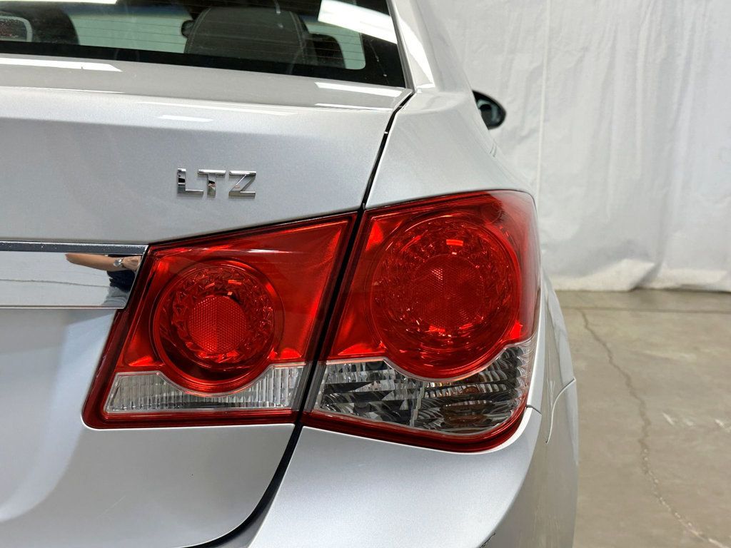 2011 Chevrolet CRUZE 4dr Sedan LTZ - 23079573 - 11