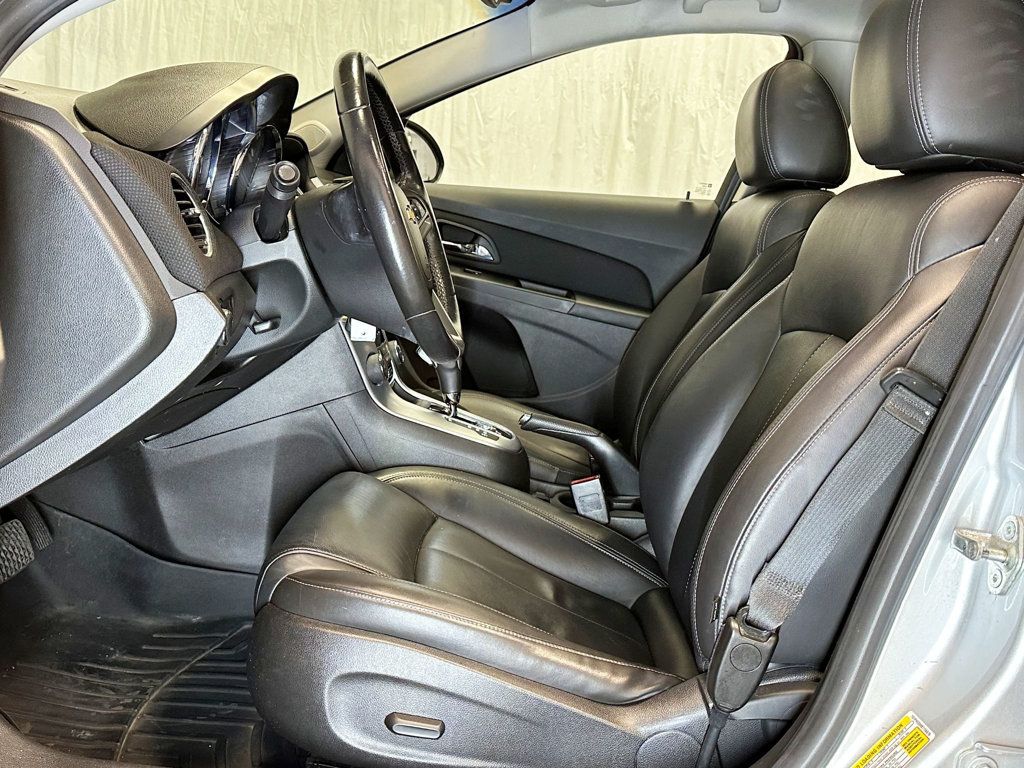 2011 Chevrolet CRUZE 4dr Sedan LTZ - 23079573 - 18