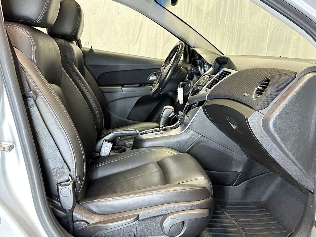 2011 Chevrolet CRUZE 4dr Sedan LTZ - 23079573 - 19