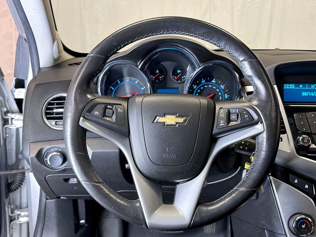 2011 Chevrolet CRUZE 4dr Sedan LTZ - 23079573 - 22
