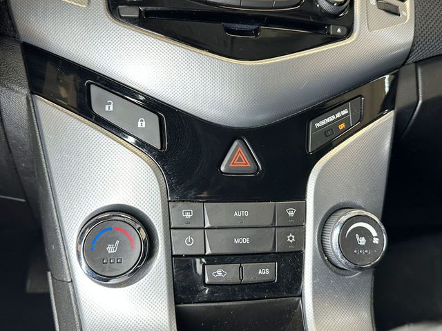 2011 Chevrolet CRUZE 4dr Sedan LTZ - 23079573 - 26