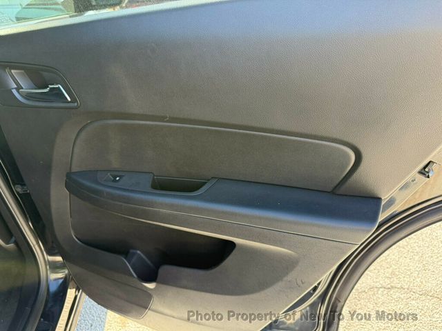 2011 Chevrolet Equinox FWD 4dr LT w/1LT - 23010428 - 15