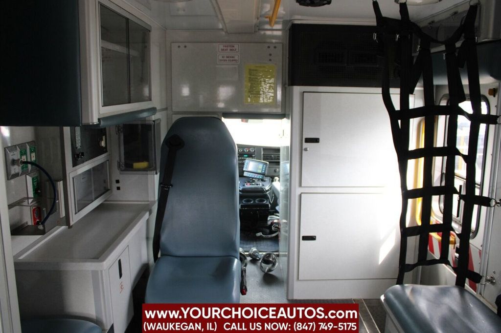 2011 Chevrolet Express 4500 2dr Commercial/Cutaway/Chassis 159 in. WB - 22378693 - 27