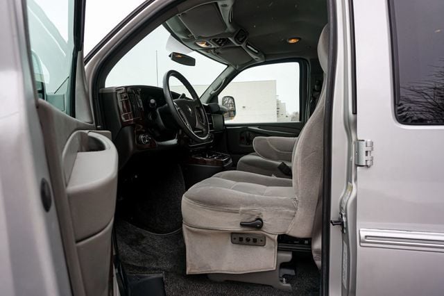 2011 Chevrolet Express *Explorer Conversion Van* *Only 43k Miles* *Rear Sofa Bed* - 22967191 - 7