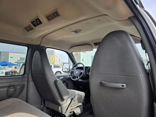 2011 Chevrolet Express 2500 LS - 22983655 - 10