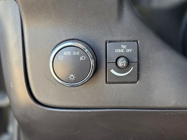 2011 Chevrolet Express 2500 LS - 22983655 - 25