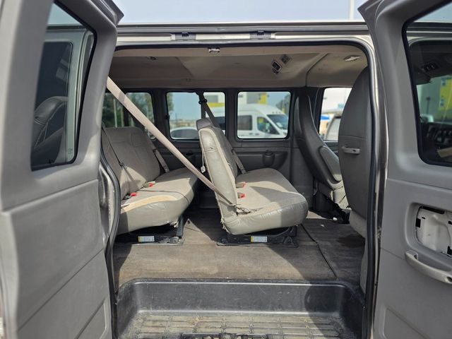 2011 Chevrolet Express 2500 LS - 22983655 - 6