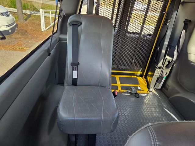 2011 Chevrolet Express 3500 Passenger LS Extended Van 3D - 22969470 - 9