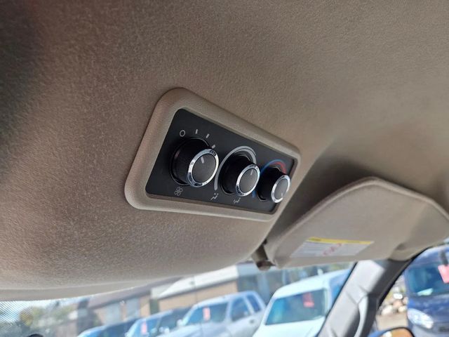 2011 Chevrolet Express 3500 Passenger LS Extended Van 3D - 22969470 - 19