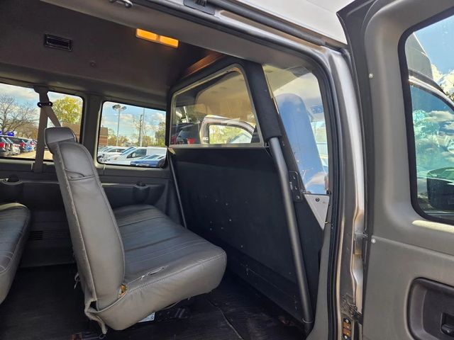 2011 Chevrolet Express 3500 Passenger LS Extended Van 3D - 22969470 - 25