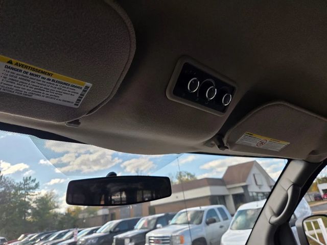 2011 Chevrolet Express 3500 Passenger LS Extended Van 3D - 22969470 - 32