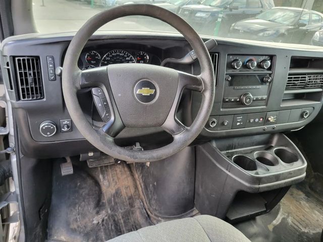 2011 Chevrolet Express 3500 Passenger LS Extended Van 3D - 23032267 - 3