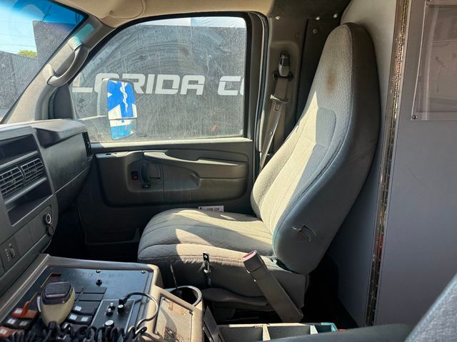 2011 Chevrolet Express Ambulance  - 23004245 - 11