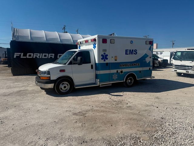 2011 Chevrolet Express Ambulance  - 23004245 - 1