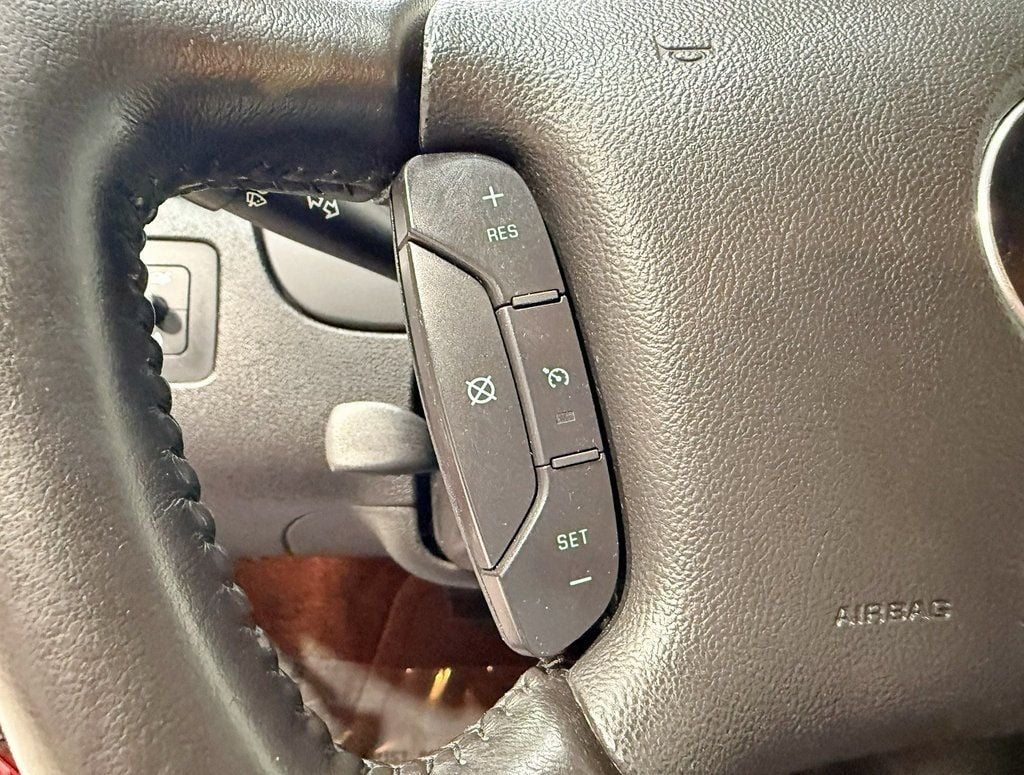 2011 Chevrolet Impala 4dr Sedan LT - 22938268 - 11