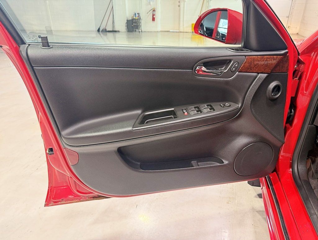 2011 Chevrolet Impala 4dr Sedan LT - 22938268 - 23