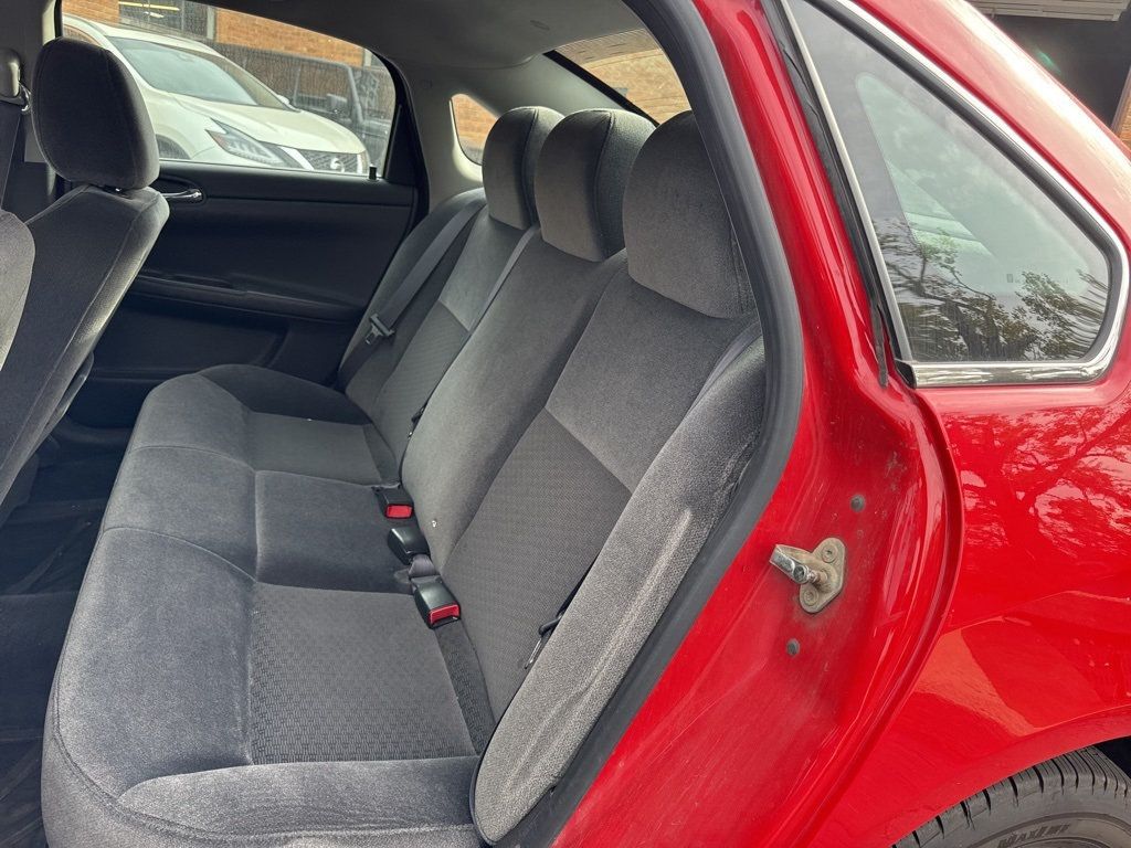 2011 Chevrolet Impala 4dr Sedan LT - 22938268 - 5