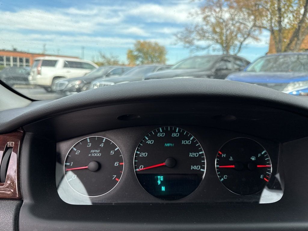 2011 Chevrolet Impala 4dr Sedan LT - 22938268 - 6