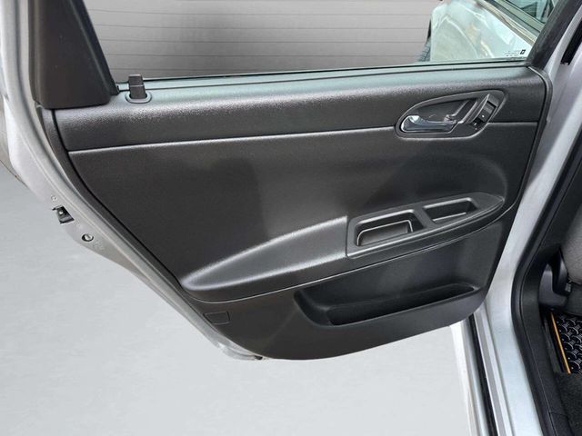 2011 Chevrolet Impala 4dr Sedan LT - 22941941 - 16