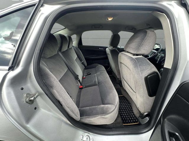 2011 Chevrolet Impala 4dr Sedan LT - 22941941 - 22