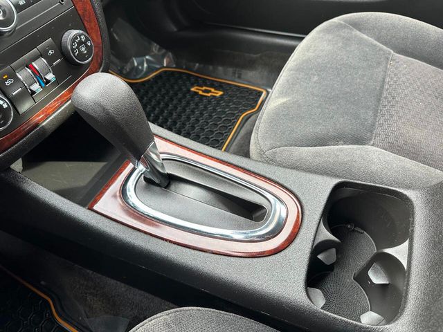 2011 Chevrolet Impala 4dr Sedan LT - 22941941 - 38
