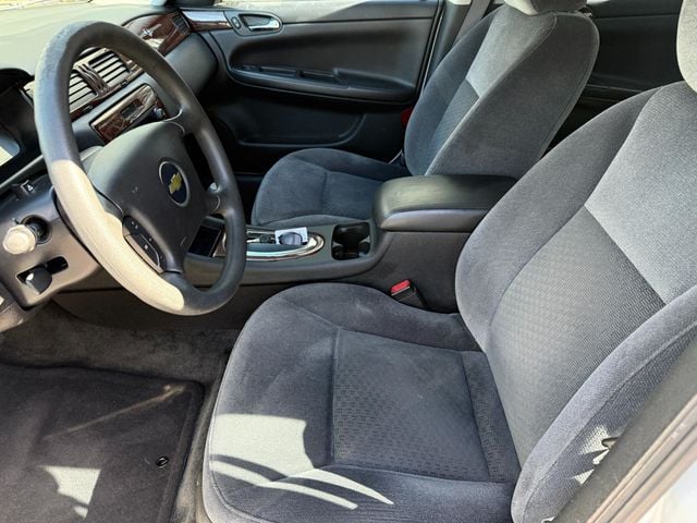 2011 Chevrolet Impala LS - 22940647 - 9