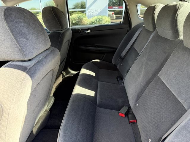 2011 Chevrolet Impala LS - 22940647 - 11