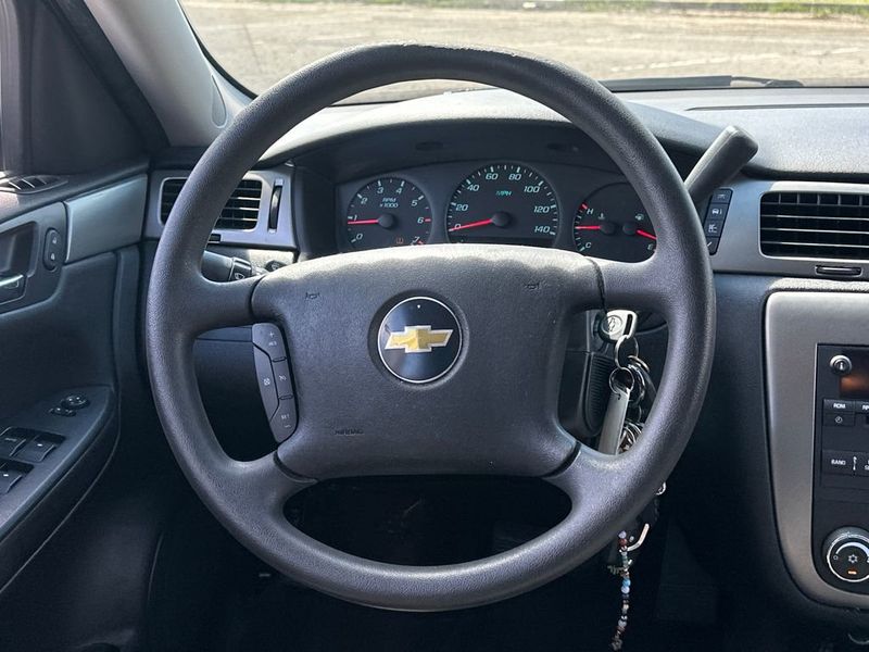 2011 Chevrolet Impala Police Package - 23005140 - 16