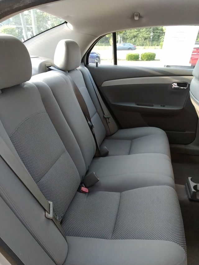 2011 Chevrolet Malibu 4dr Sedan LS w/1LS - 23066759 - 9