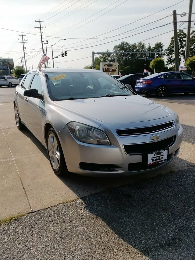 2011 Chevrolet Malibu 4dr Sedan LS w/1LS - 23066759 - 4