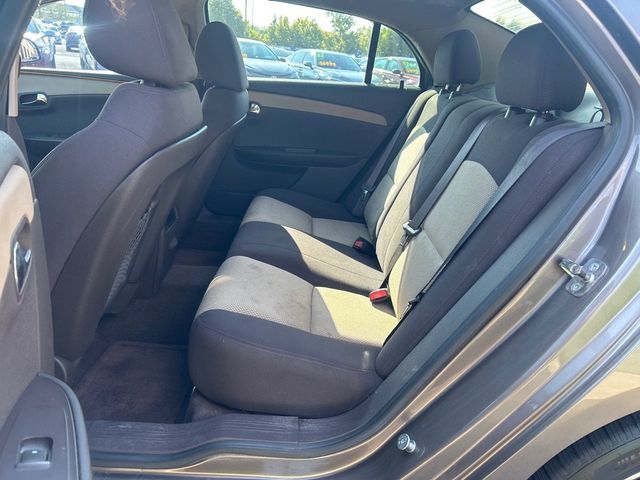 2011 Chevrolet Malibu 4dr Sedan LT w/1LT - 23084357 - 6