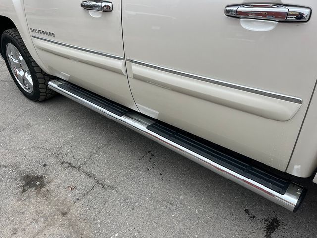 2011 Chevrolet Silverado 1500 2 Wheel Drive Crew Cab Short Bed with Remote Starter - 22986894 - 11