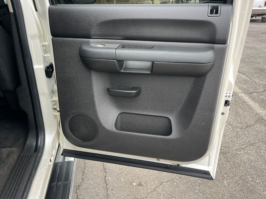 2011 Chevrolet Silverado 1500 2 Wheel Drive Crew Cab Short Bed with Remote Starter - 22986894 - 37