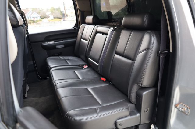 2011 Chevrolet Silverado 1500 4WD Crew Cab 143.5" LT - 22980743 - 17