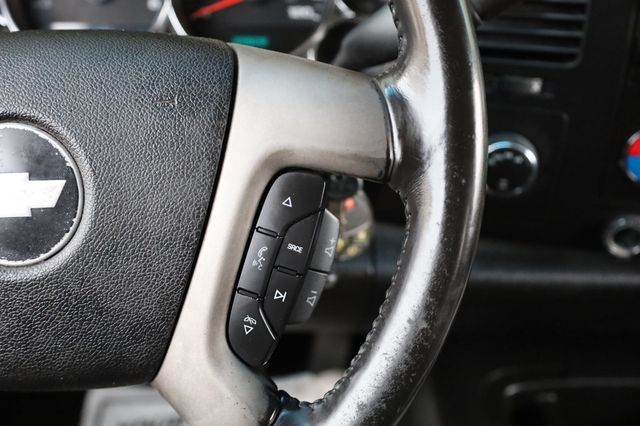 2011 Chevrolet Silverado 1500 4WD Crew Cab 143.5" LT - 22980743 - 27