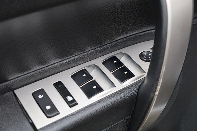 2011 Chevrolet Silverado 1500 4WD Crew Cab 143.5" LT - 22980743 - 30