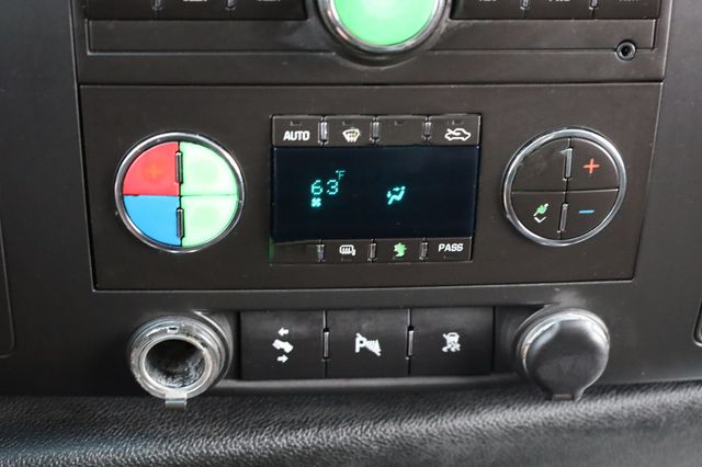 2011 Chevrolet Silverado 1500 4WD Crew Cab 143.5" LT - 22980743 - 38