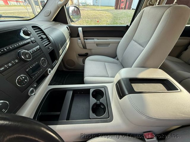 2011 Chevrolet Silverado 1500 4WD Crew Cab 143.5" LT - 22996481 - 11