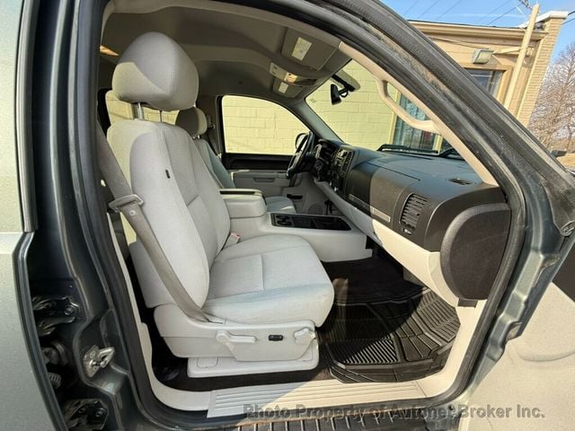 2011 Chevrolet Silverado 1500 4WD Crew Cab 143.5" LT - 22996481 - 16